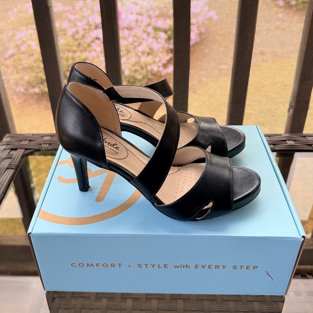 Life Stride Black Strappy High Heel Sandals